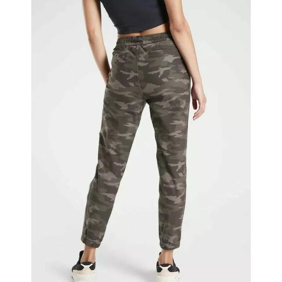NWT Athleta Farallon Camo Pattern Mid Rise Jogger Green 10 - Picture 3 of 14